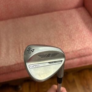 Titleist SM10 Vokey Wedge in Silver